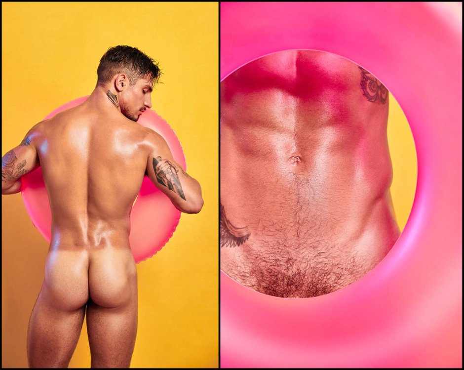 Naked Alejandro Ruis Marquez