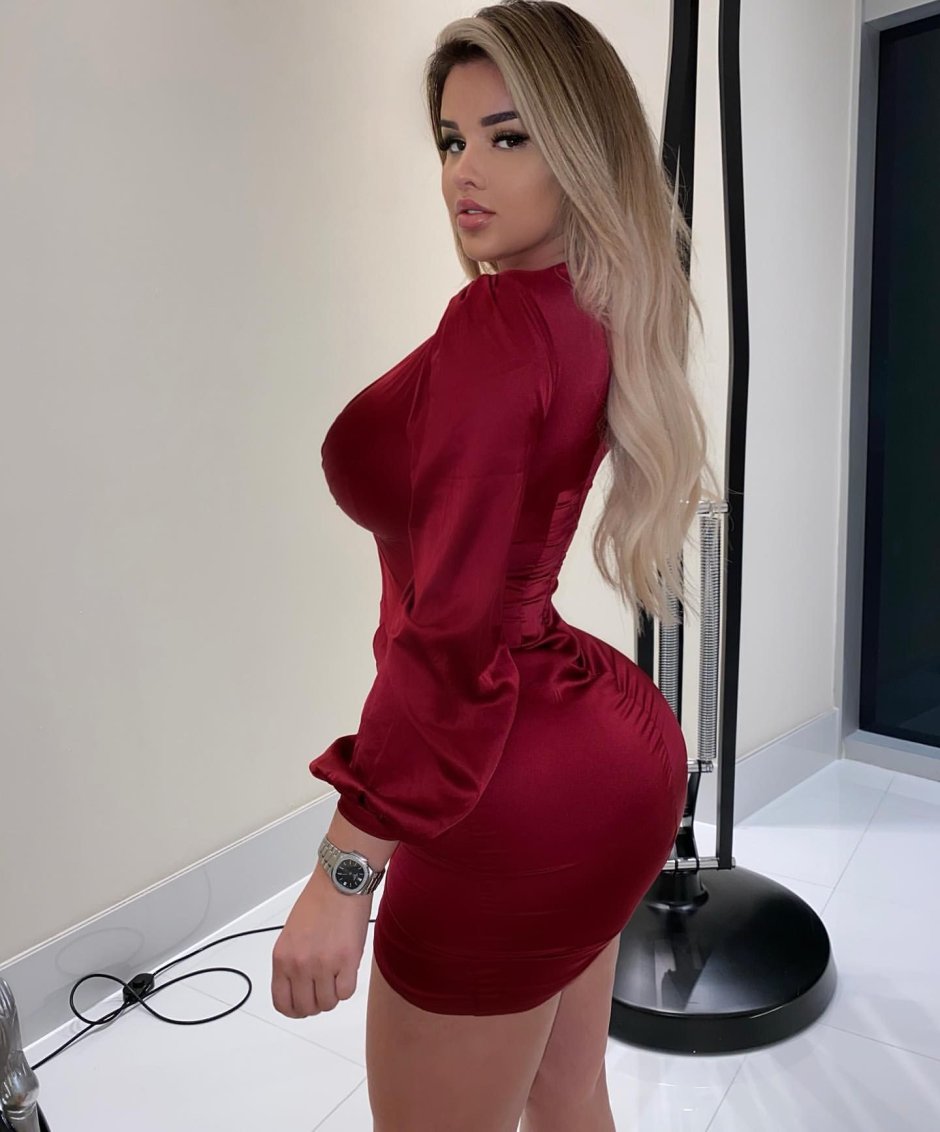 Anastasia Kvitko buttocks
