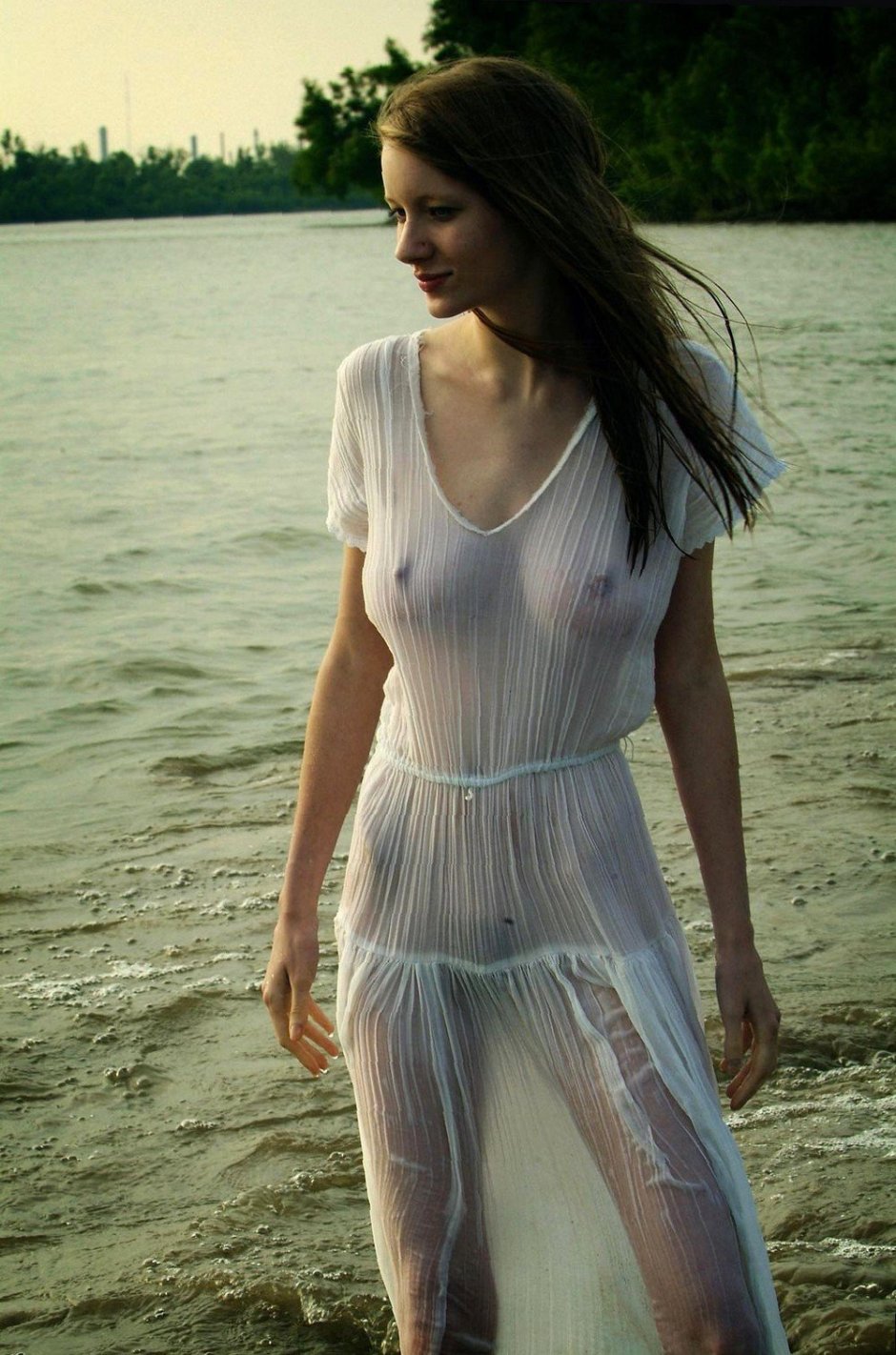 Big boobs in wet clothes