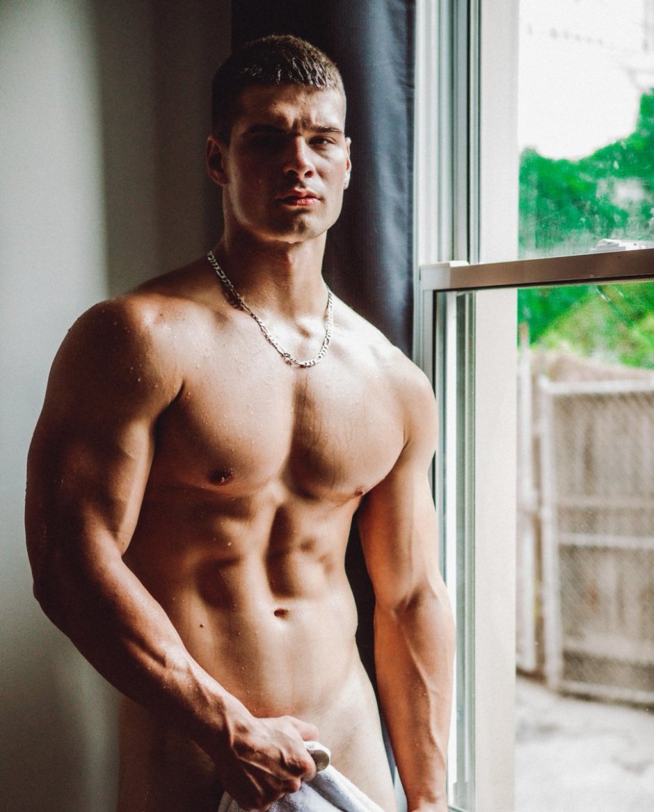 Malik Delgaty Men