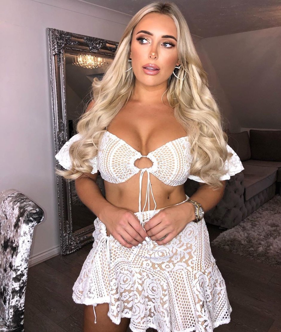 Amber Turner in underwear