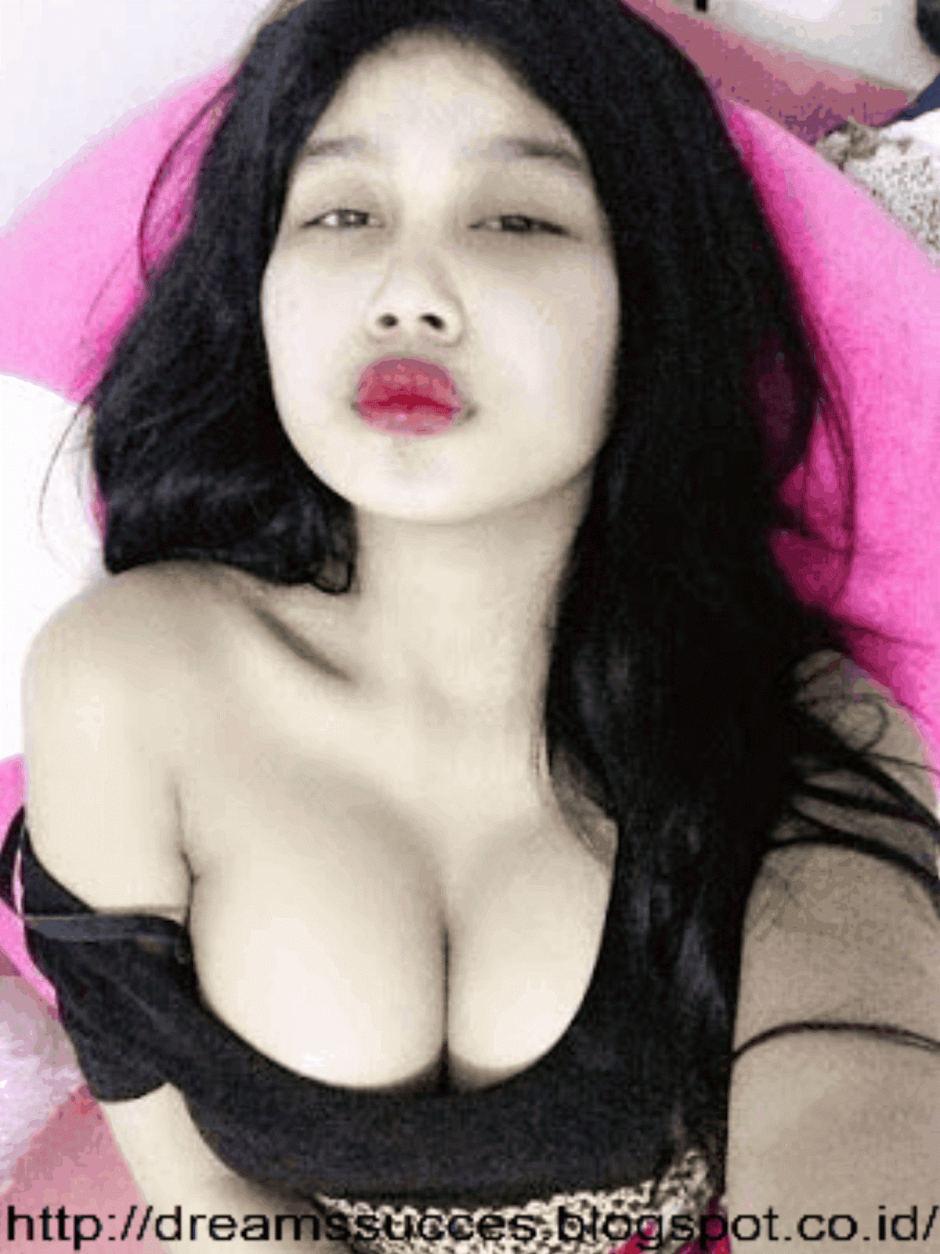 Pamela Safitri Bugil