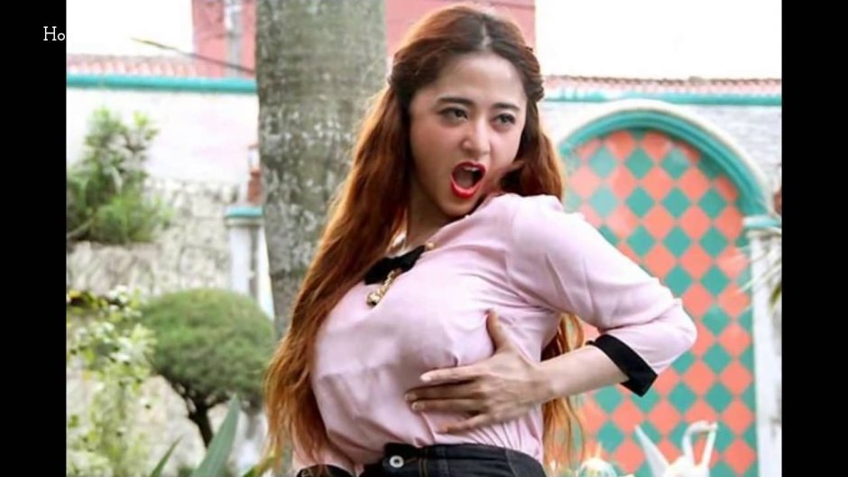 Pamella Safitri Hot