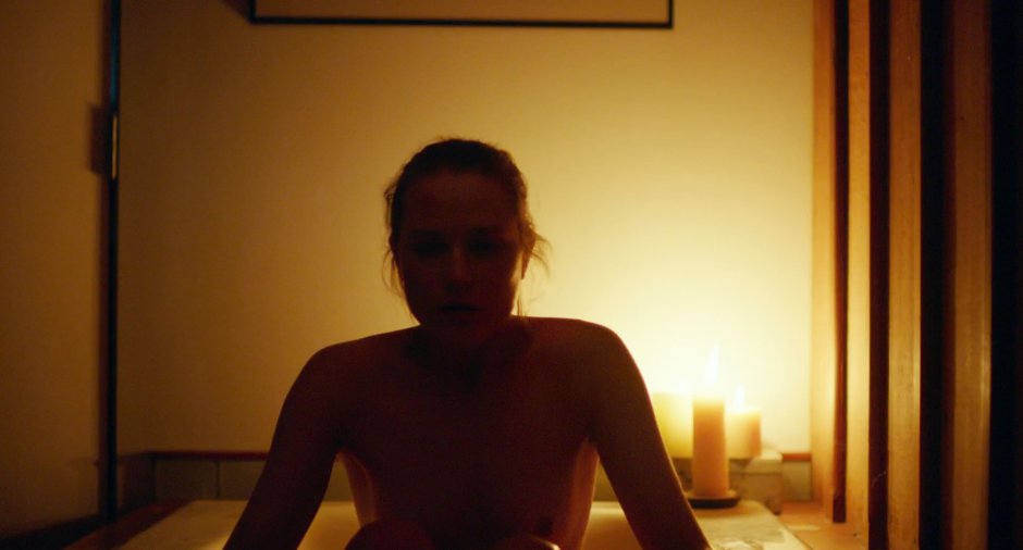 Evan Rachel Wood bed scenes