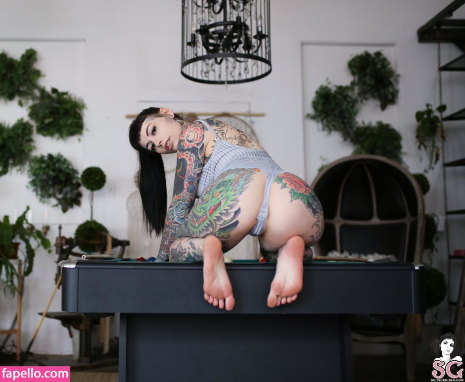 Tigerlilly suicide
