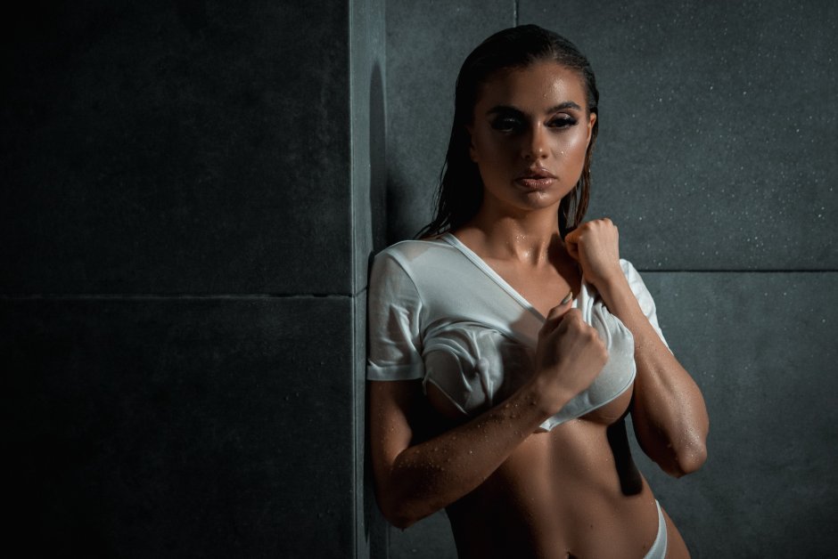 Magdalena Godlevsk nude