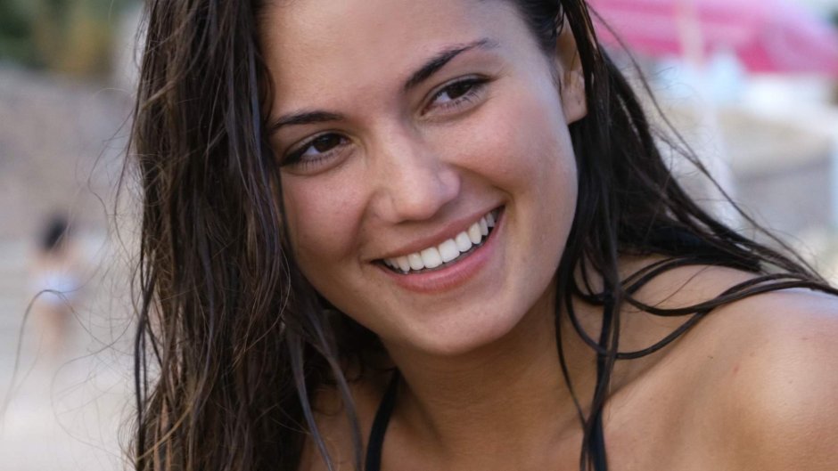 Opheli Bo actress Naked