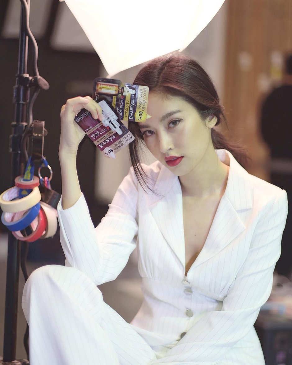 Treechada Poyd Petcharat Instagram