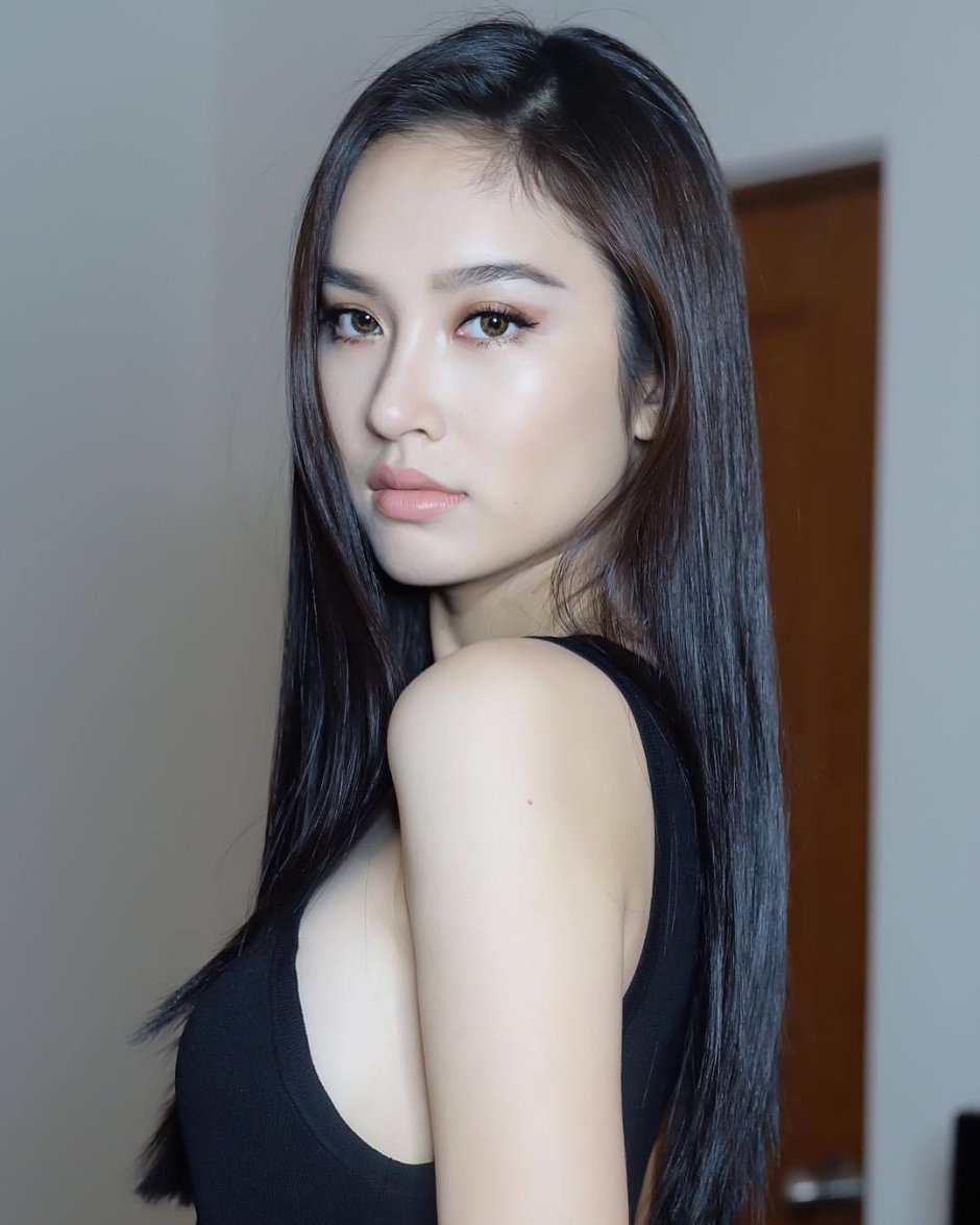 Nong Poy actress model