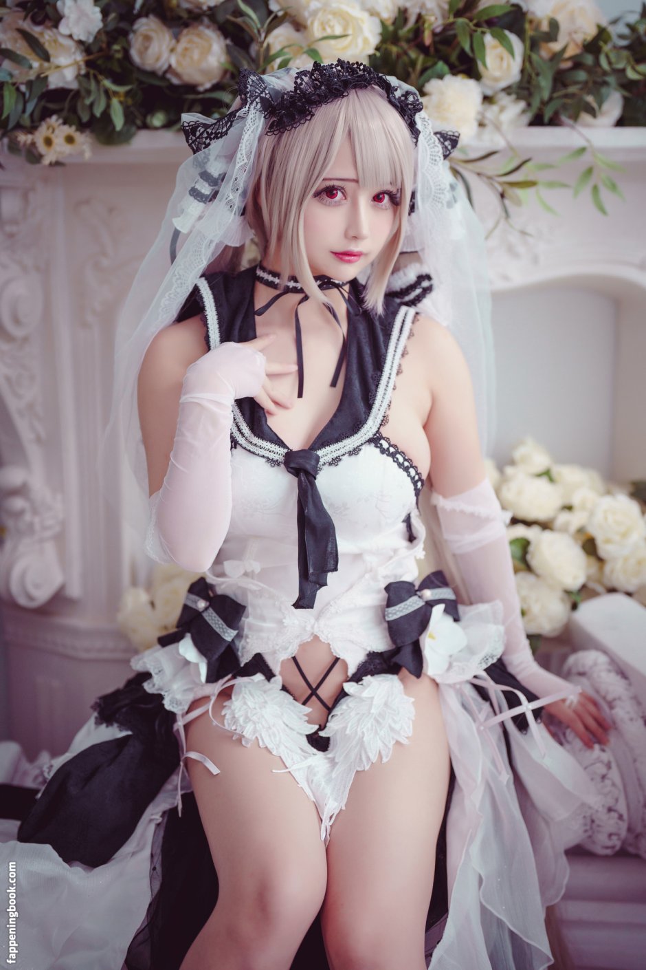 Okitarinka Petreon Latex Bunny
