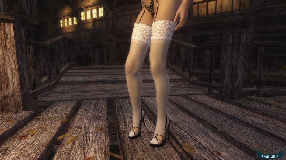Skyrim Torn pants CBBE