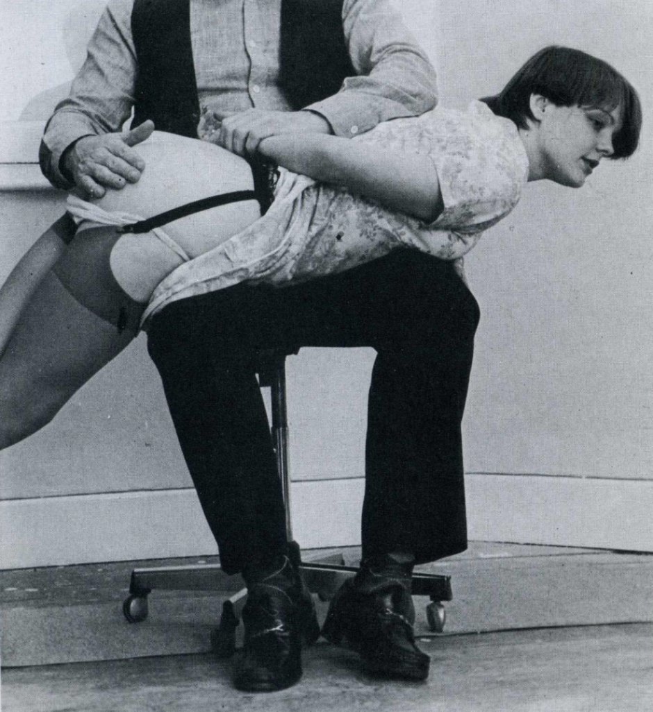 Drawings on the topic of flogging women