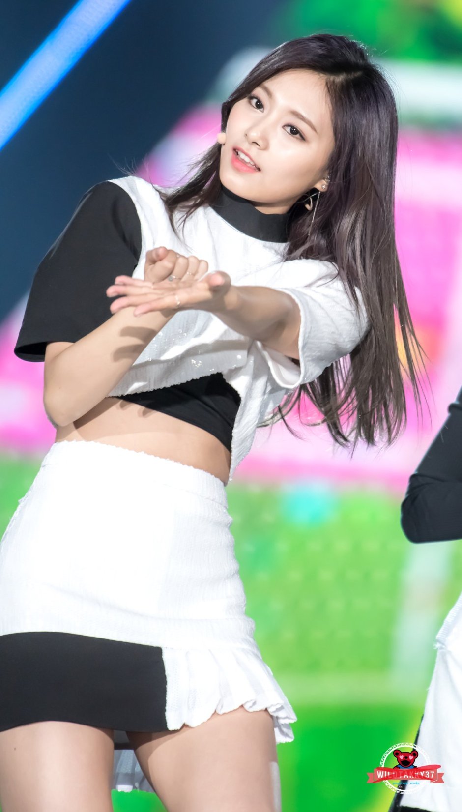 Twice Tzuyu Sana Momo