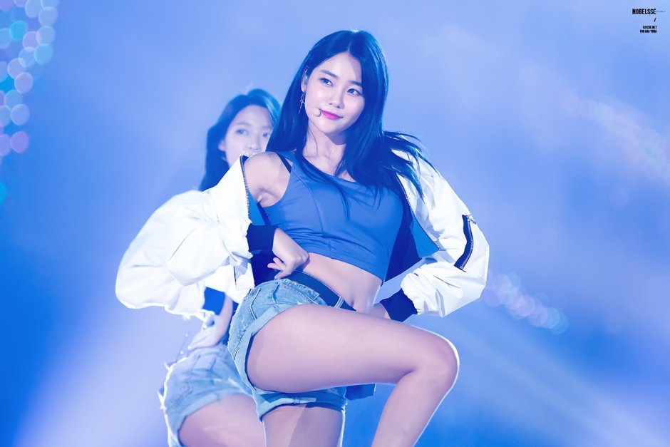 Twice Tzuyu 2021 Figure