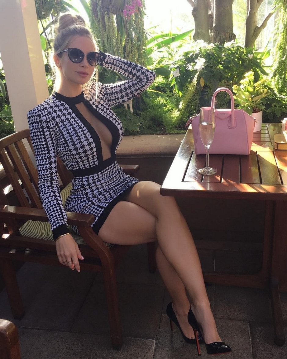 Amanda Elise Lee in a dress mini