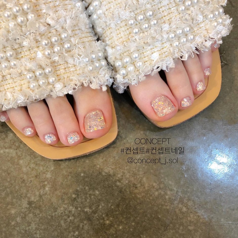Nancy McDonie legs