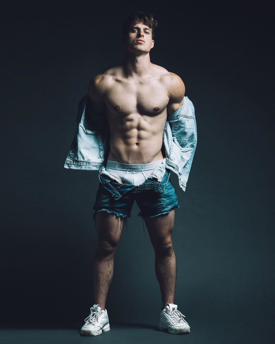 Nick Sandell - model member Giant
