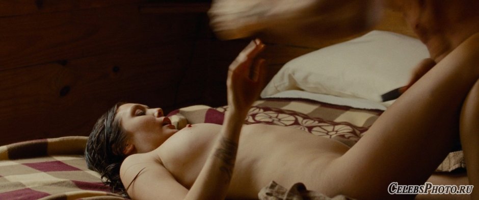 Elizabeth Olsen Naked in the film Oldboy