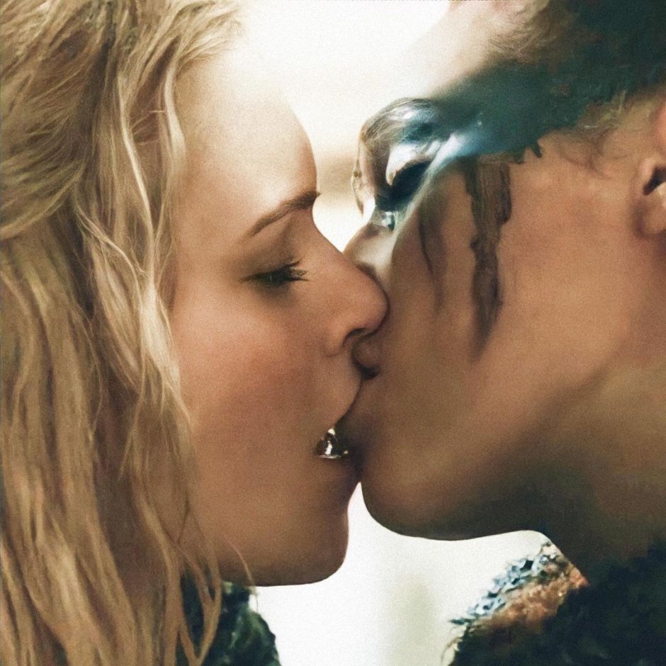Clark kiss