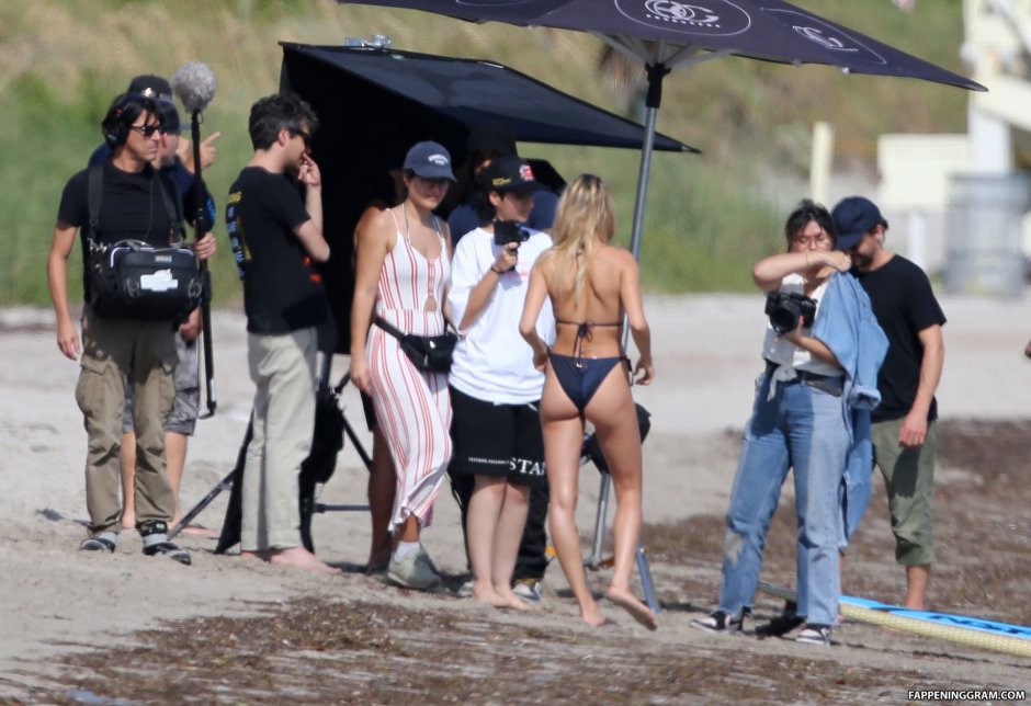 Justin Bieber and Haley Baldwin on the beach