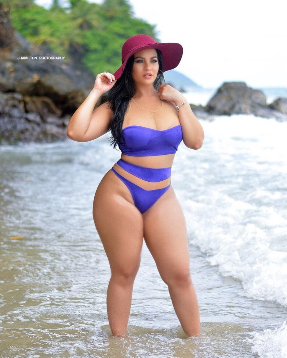 Kathy Drayton legs