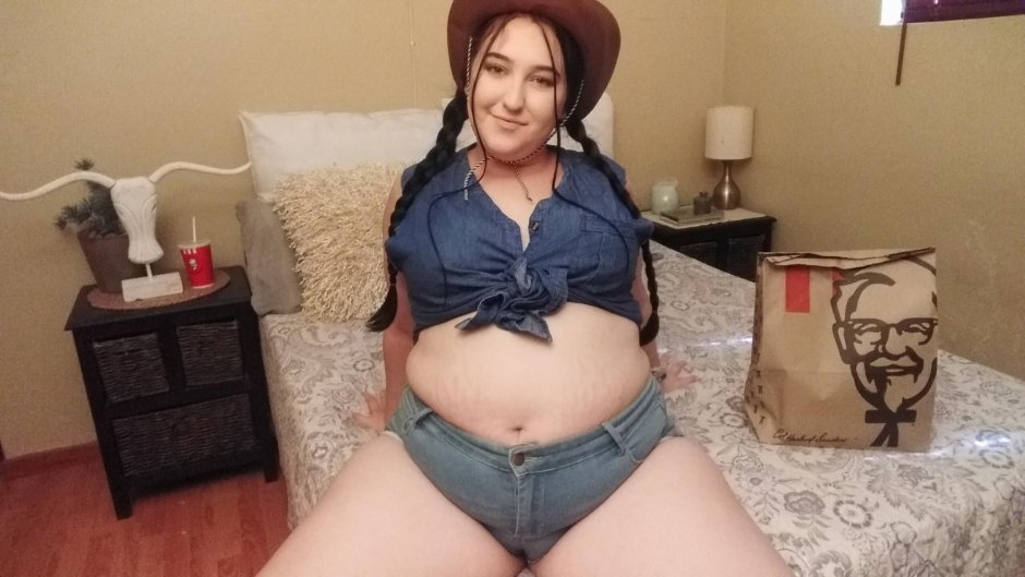 Goodgirlgrow Feedee 2022