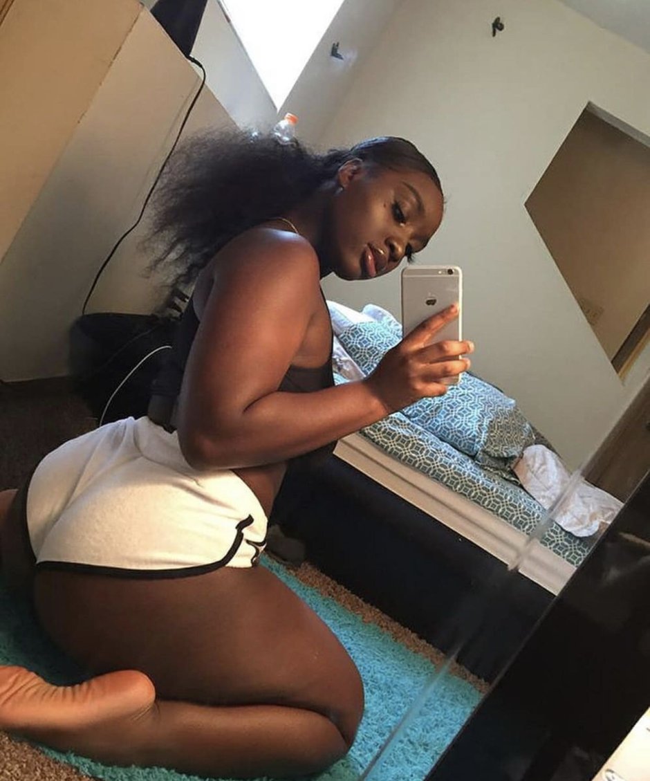 Model Yadira Wadley