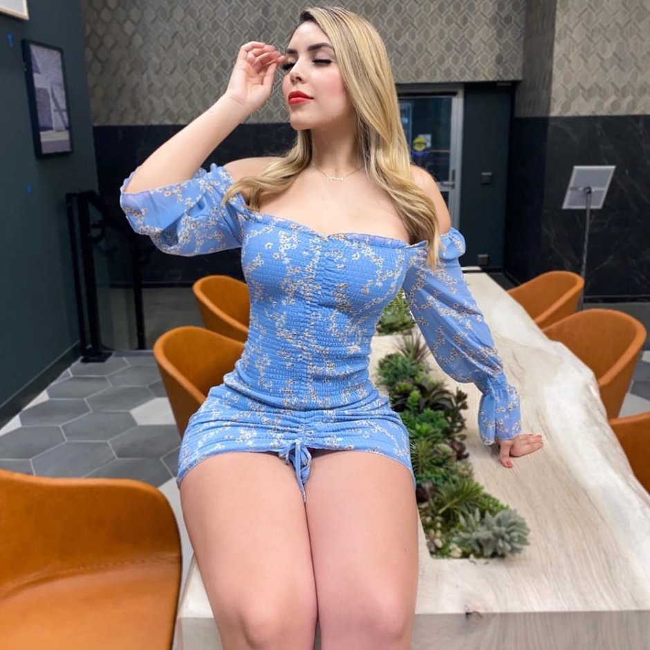 Viviane Lomelin Onlyfans