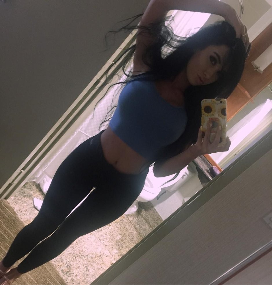 Paris Roxanne