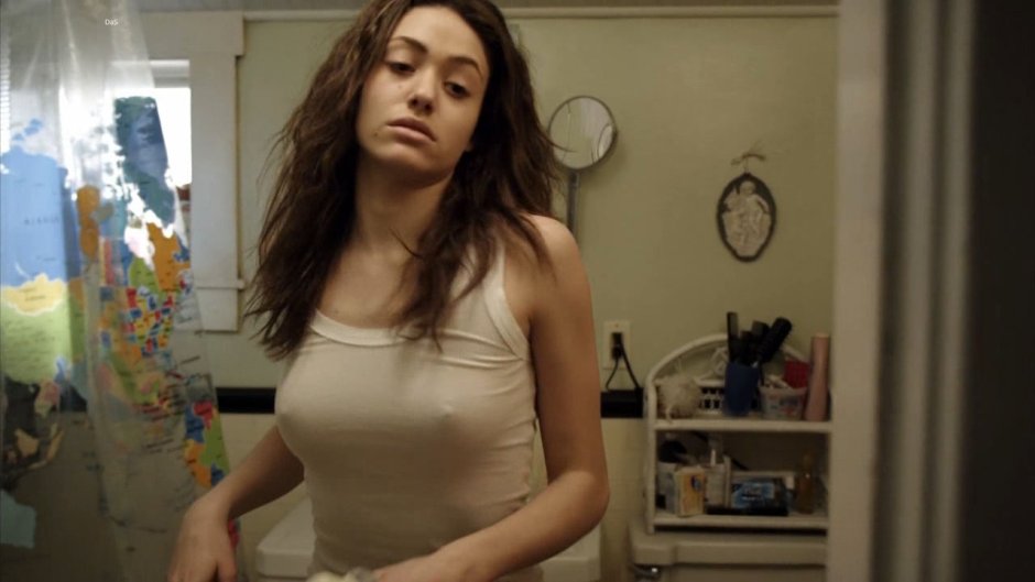Emma Grinwell shameless naked