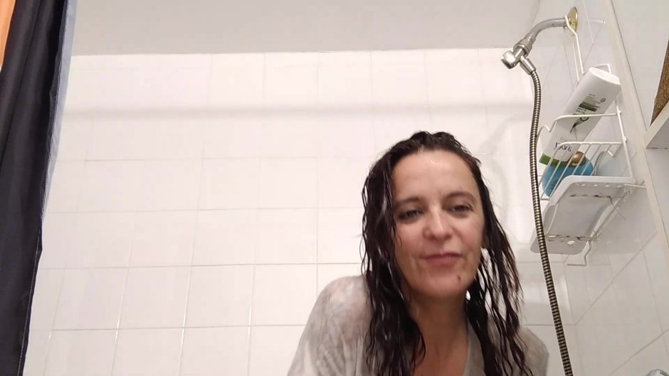 Shower in the face