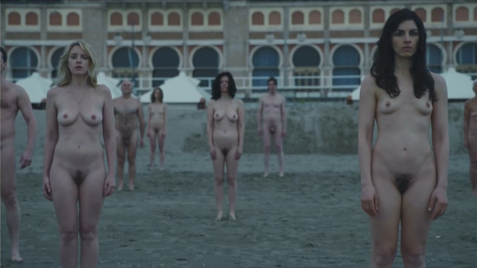 Naked women in films about Holocaust