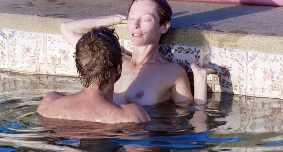 Tilda Swinton lesbian scenes