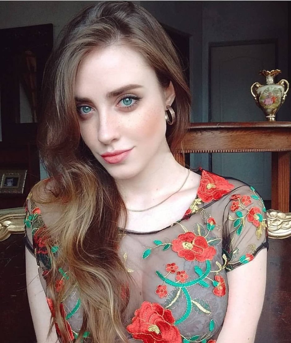 Magui Ansuz Naked