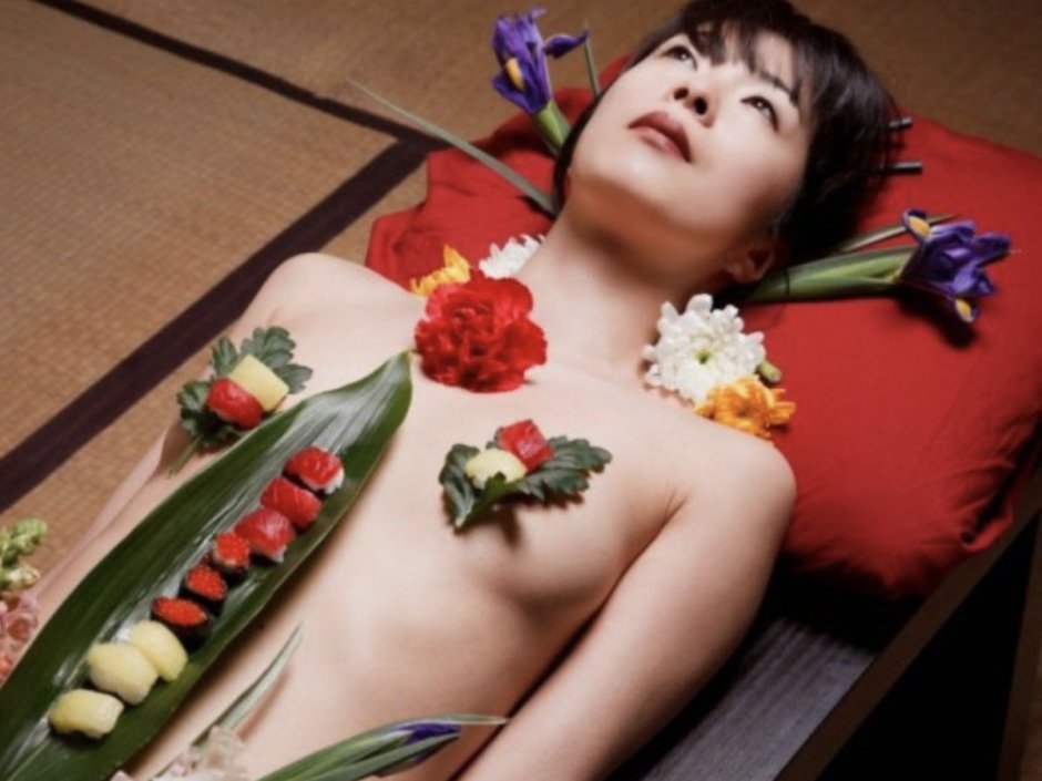 Nyotaimori (Japan)