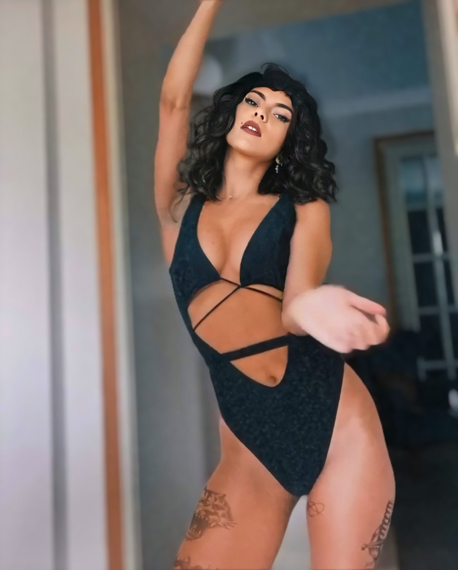 Elena Apostolyan (Inna)