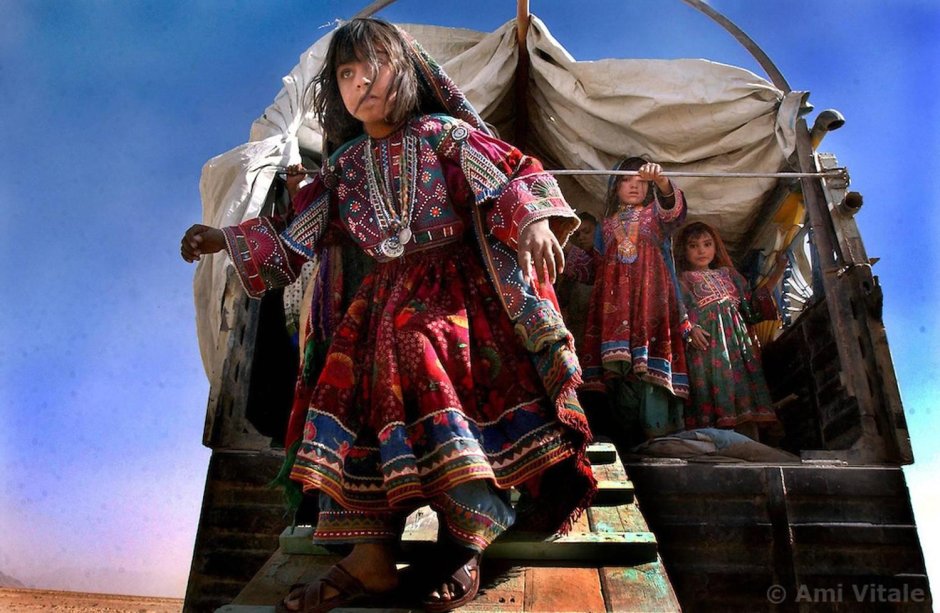 Meadfurls Afghanistan singer