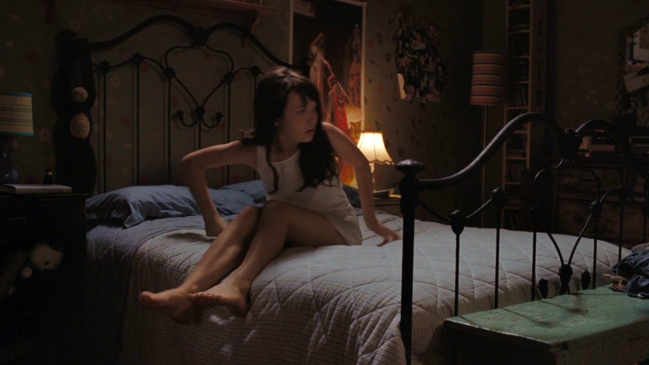 Emily Browning legs