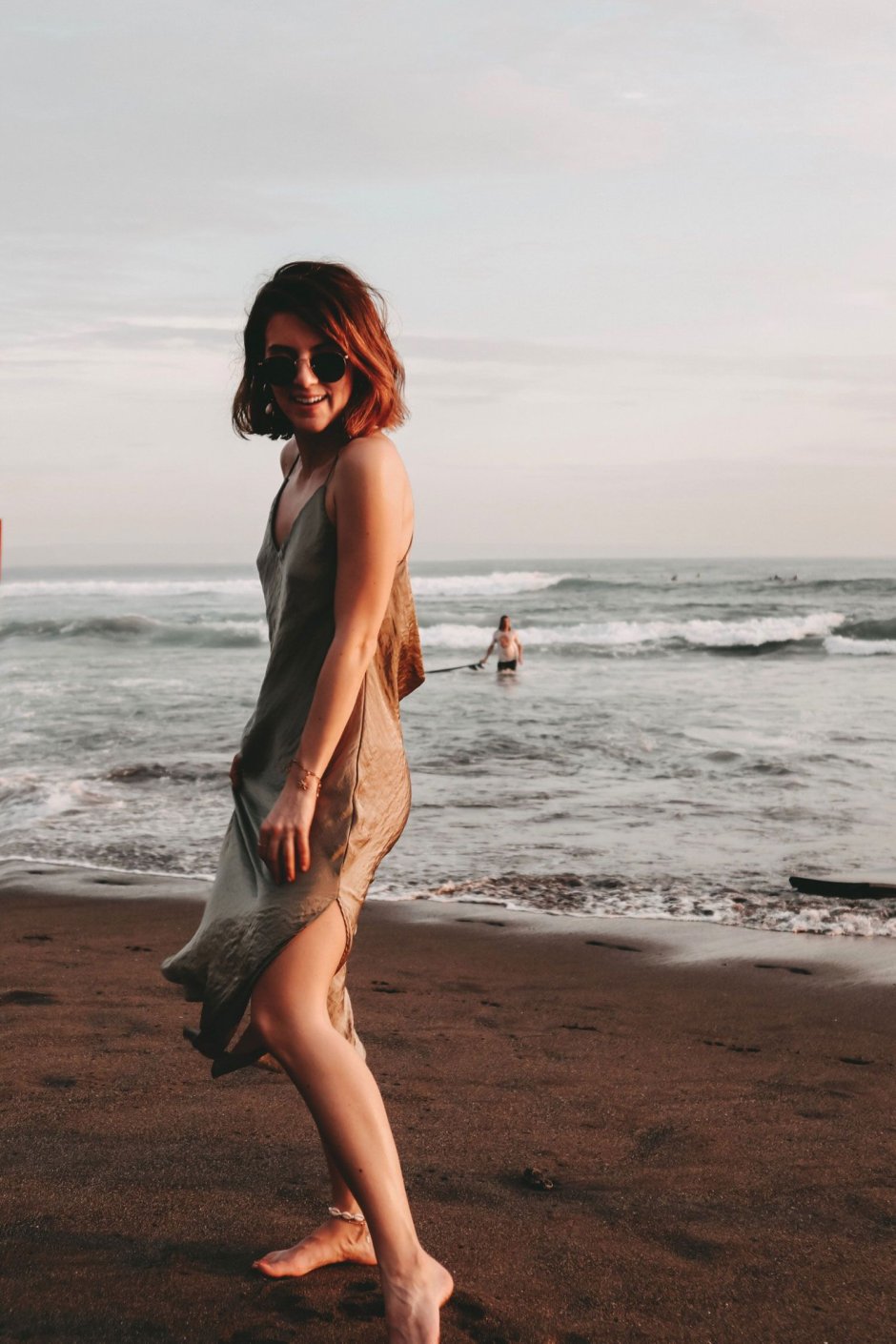 Emily Browning barefoot