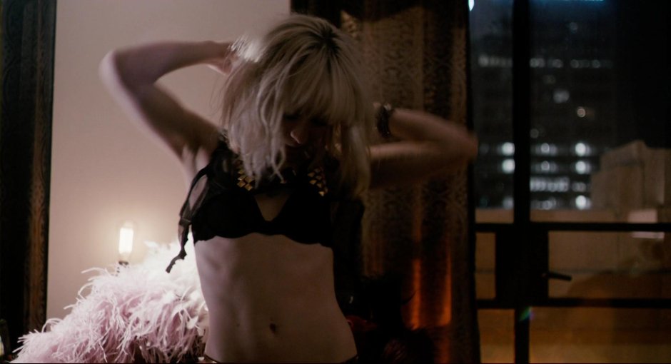 Emily Jane Browning Nude