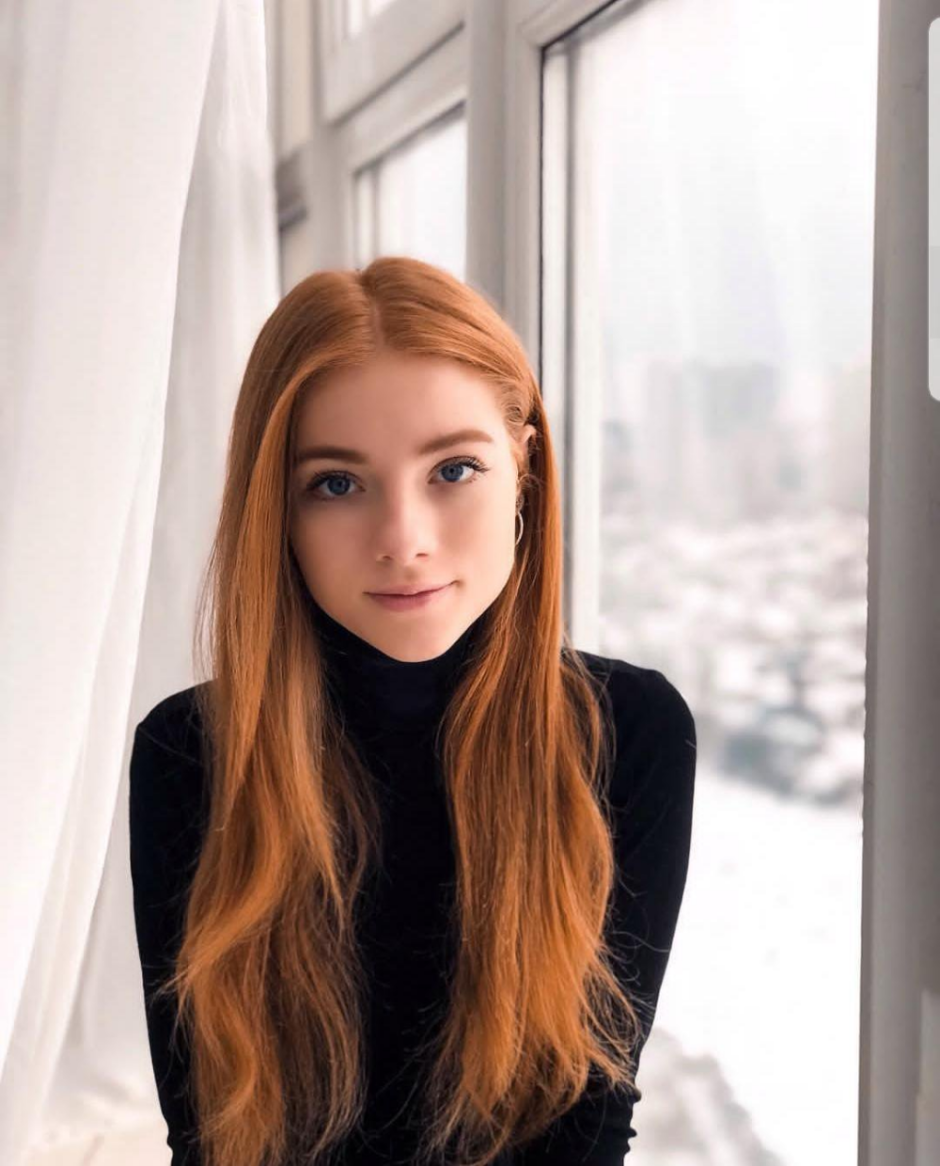 Julia Adamenko is red