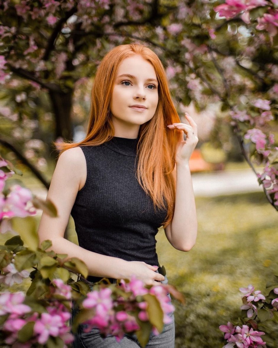 Julia Adamenko is red