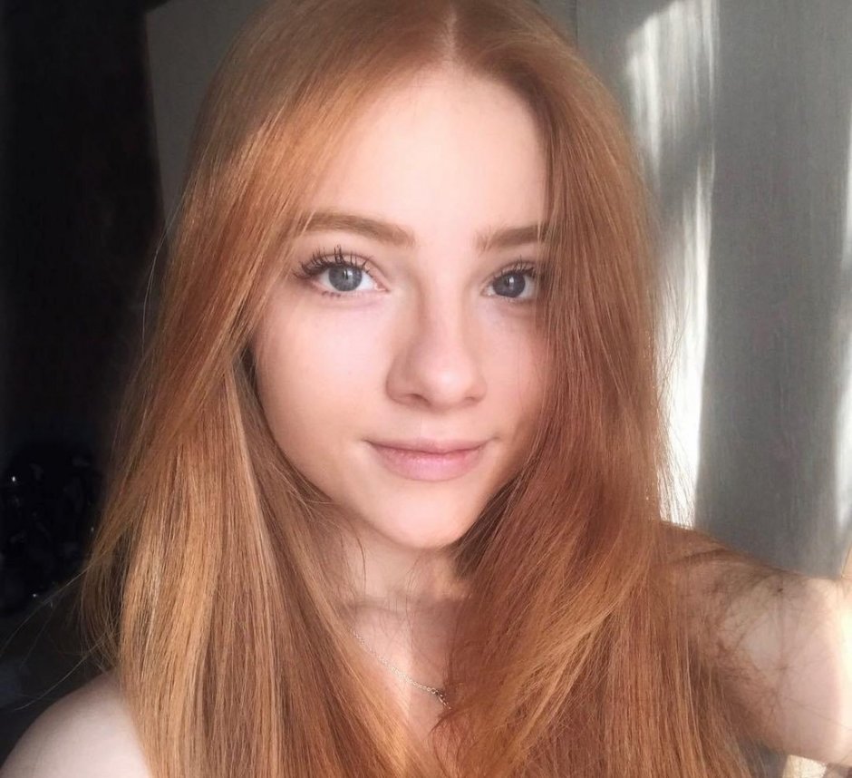 Julia Adamenko is red