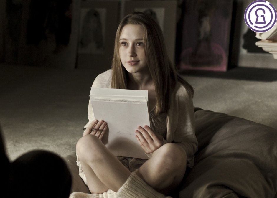 Farmiga Taiss haircut