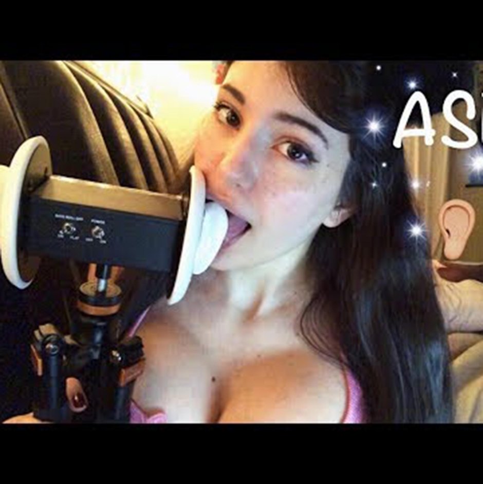 Moona Patreon Plum