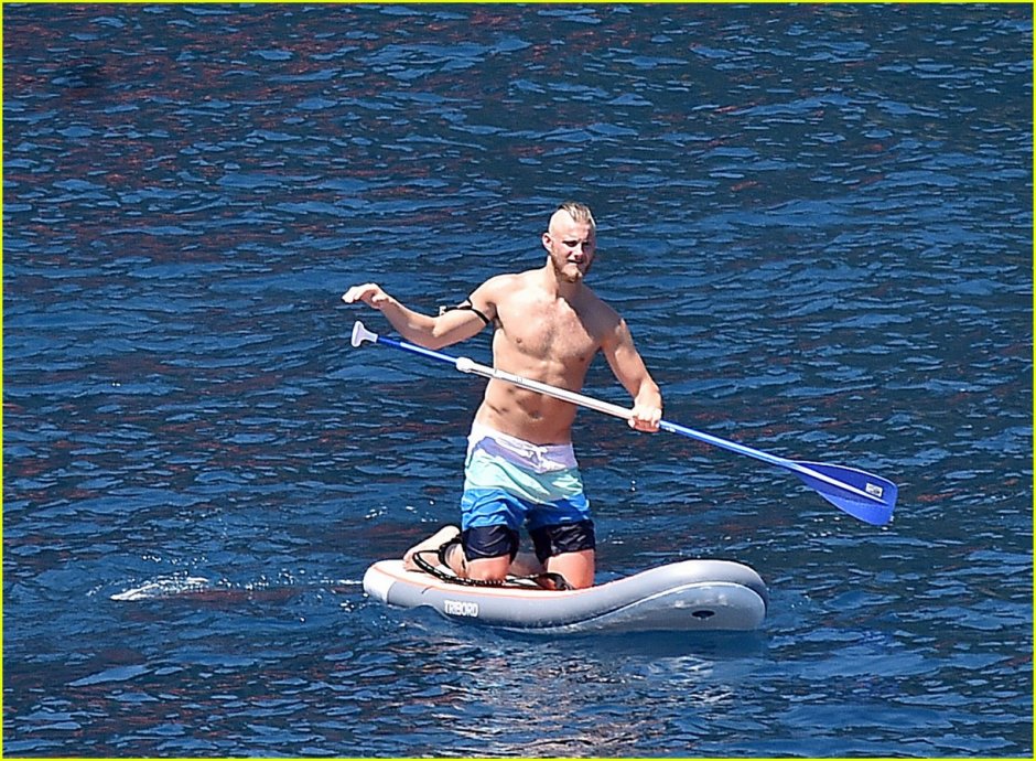 Alexander Ludwig training