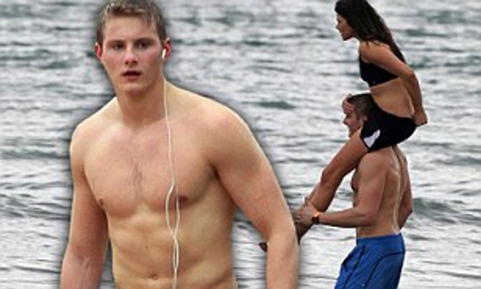 Alexander Ludwig Naked 1