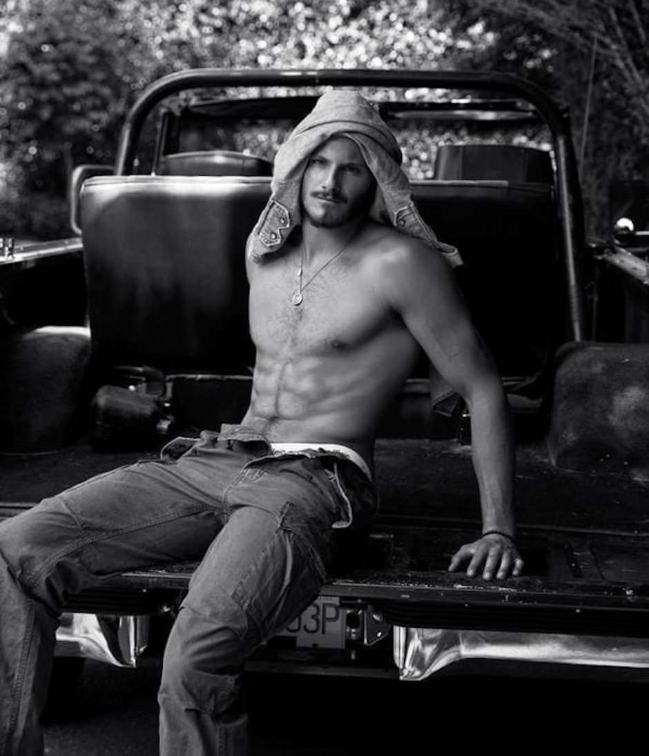 Tattoos Alexander Ludwig