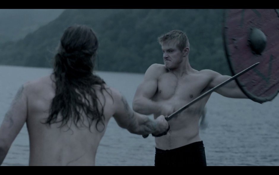 Björn iron -haired naked torso