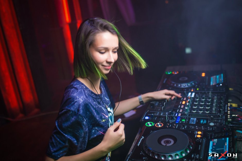 Miss Monica DJ